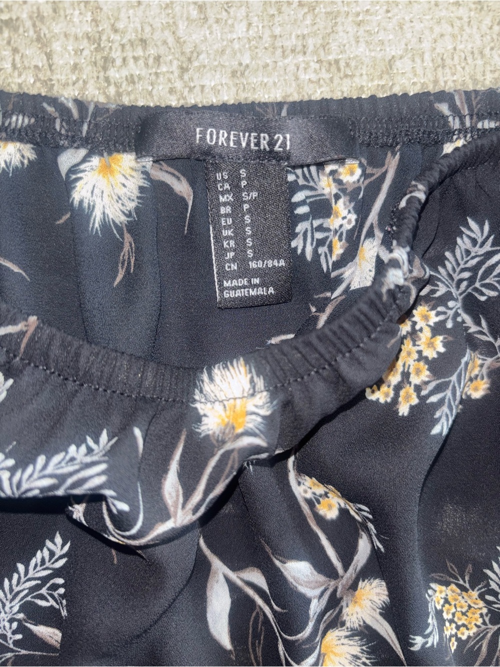 Forever 21 Black Floral Off Shoulder Chiffon Blouse Boho Cottagecore Top Small - Picture 3 of 4
